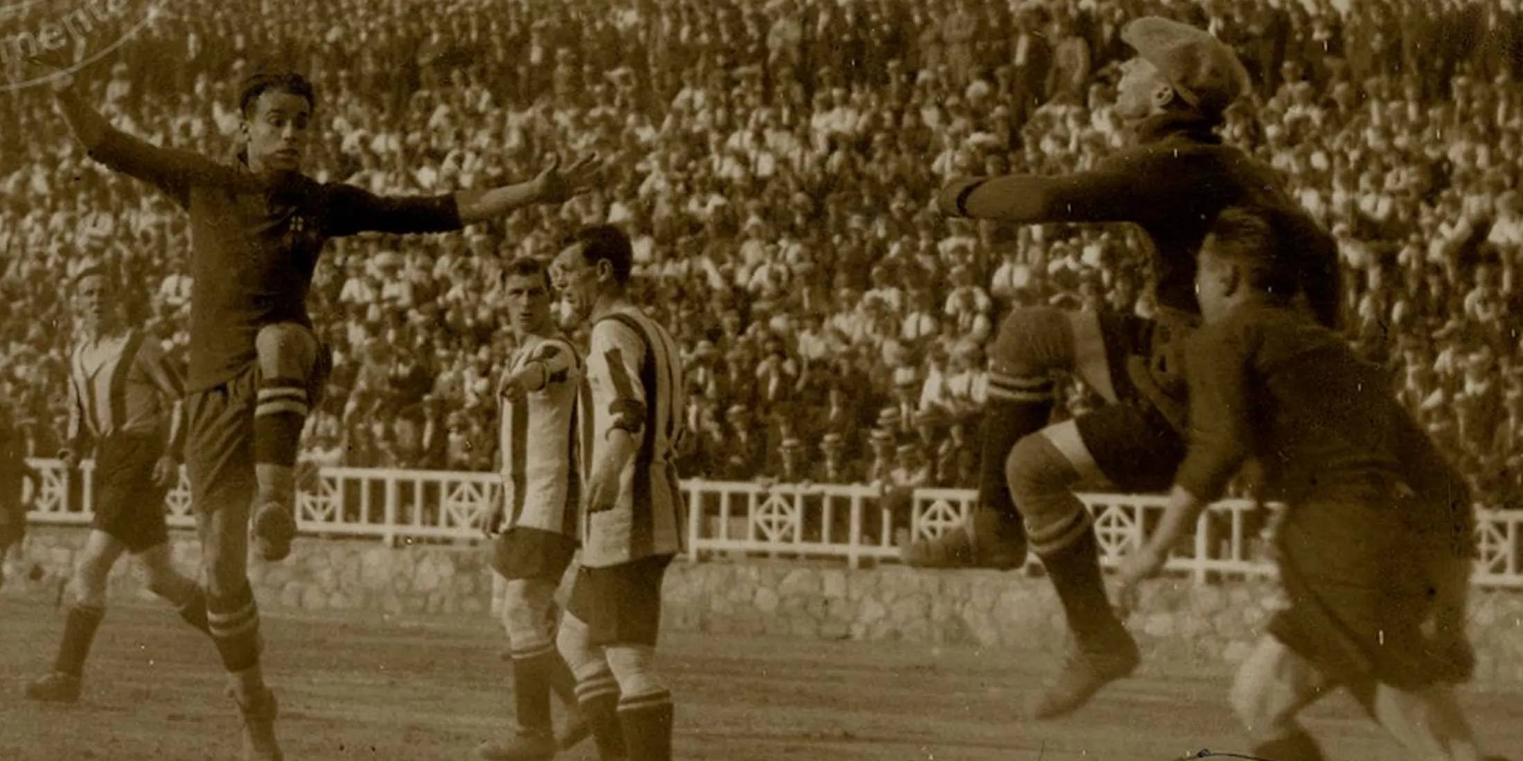 Josep Samitier durante un partido |  FC Barcelona